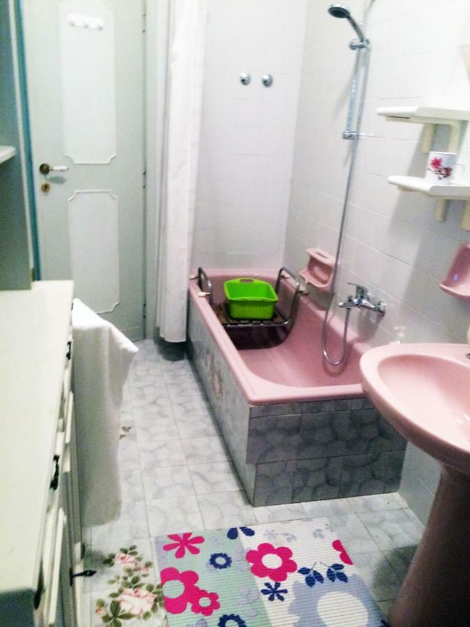 Roma Manuela'S Cozy Guest House Trastevere Εξωτερικό φωτογραφία