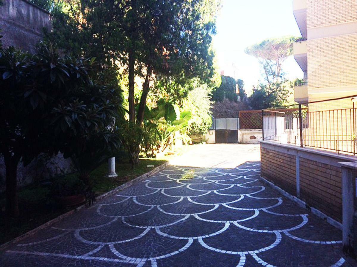 Roma Manuela'S Cozy Guest House Trastevere Εξωτερικό φωτογραφία